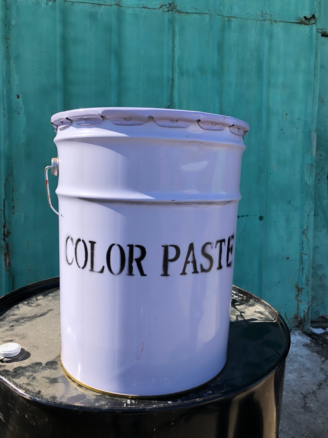 Красная колеровочная паста для спрей-системы